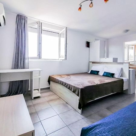 Apartments Siesta Тиват Екстериор снимка