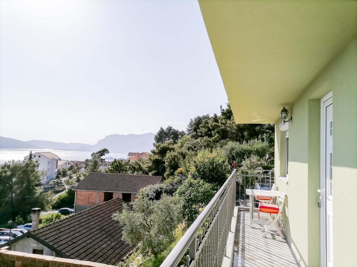 Apartments Siesta Тиват Екстериор снимка