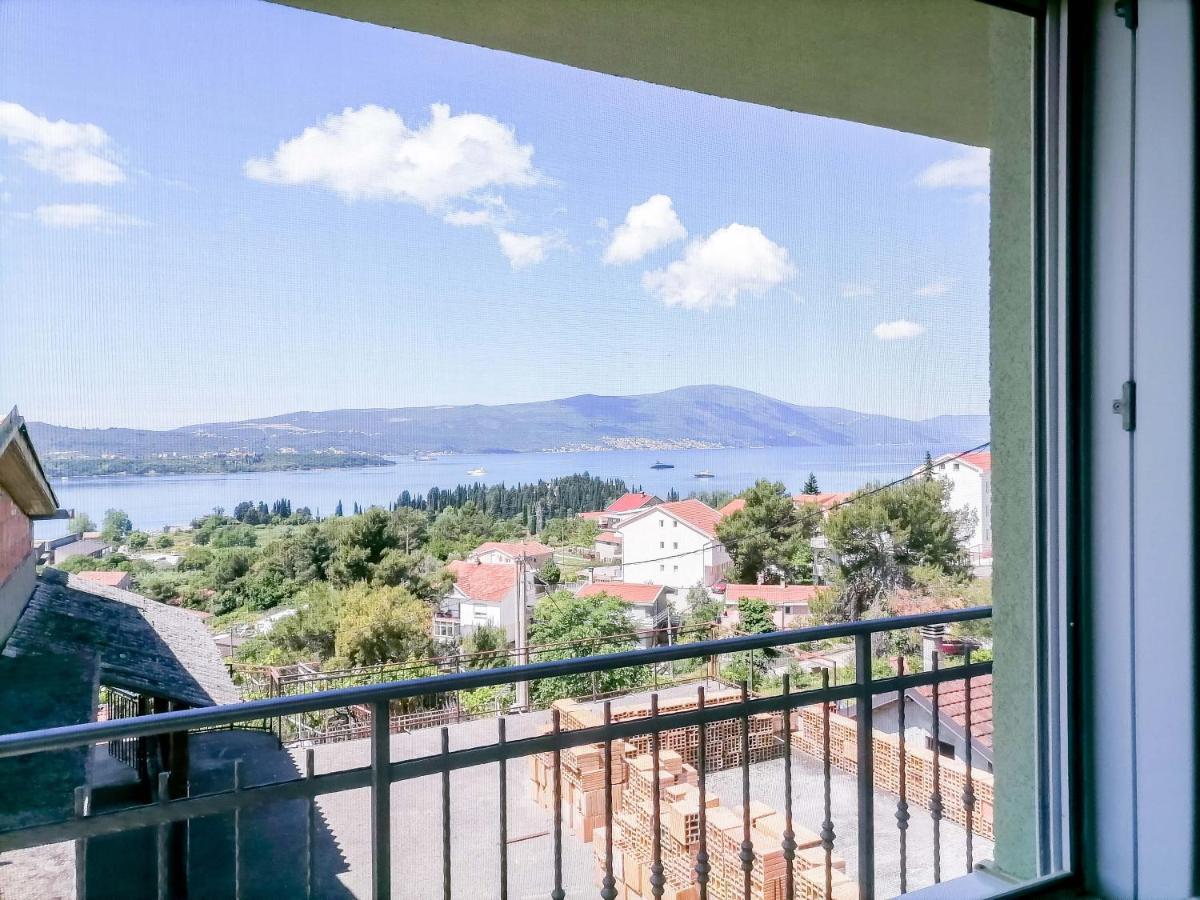 Apartments Siesta Тиват Екстериор снимка