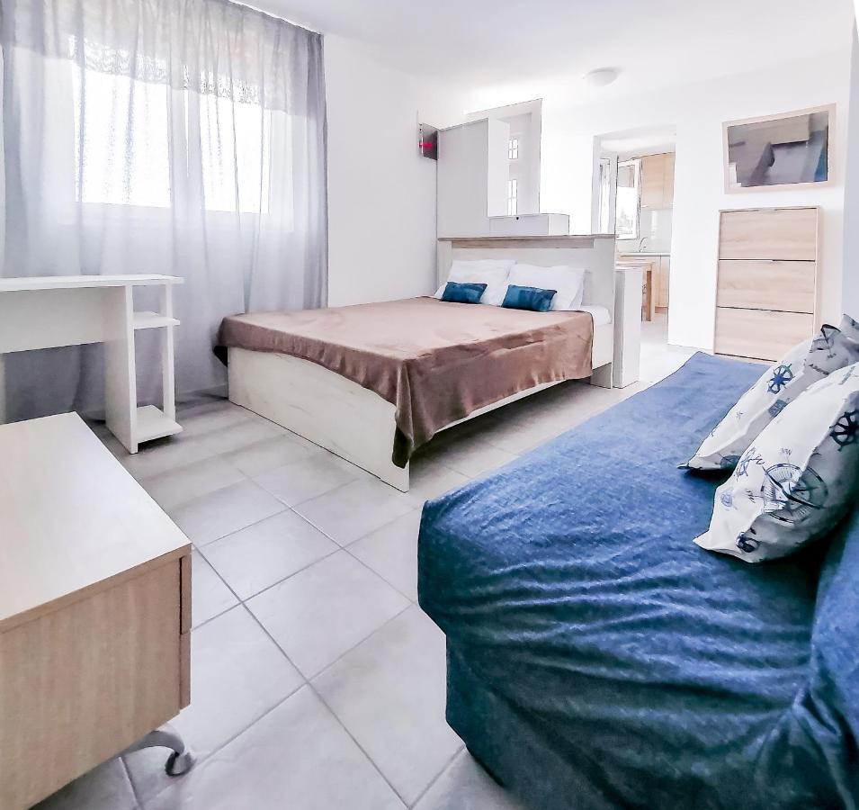 Apartments Siesta Тиват Екстериор снимка