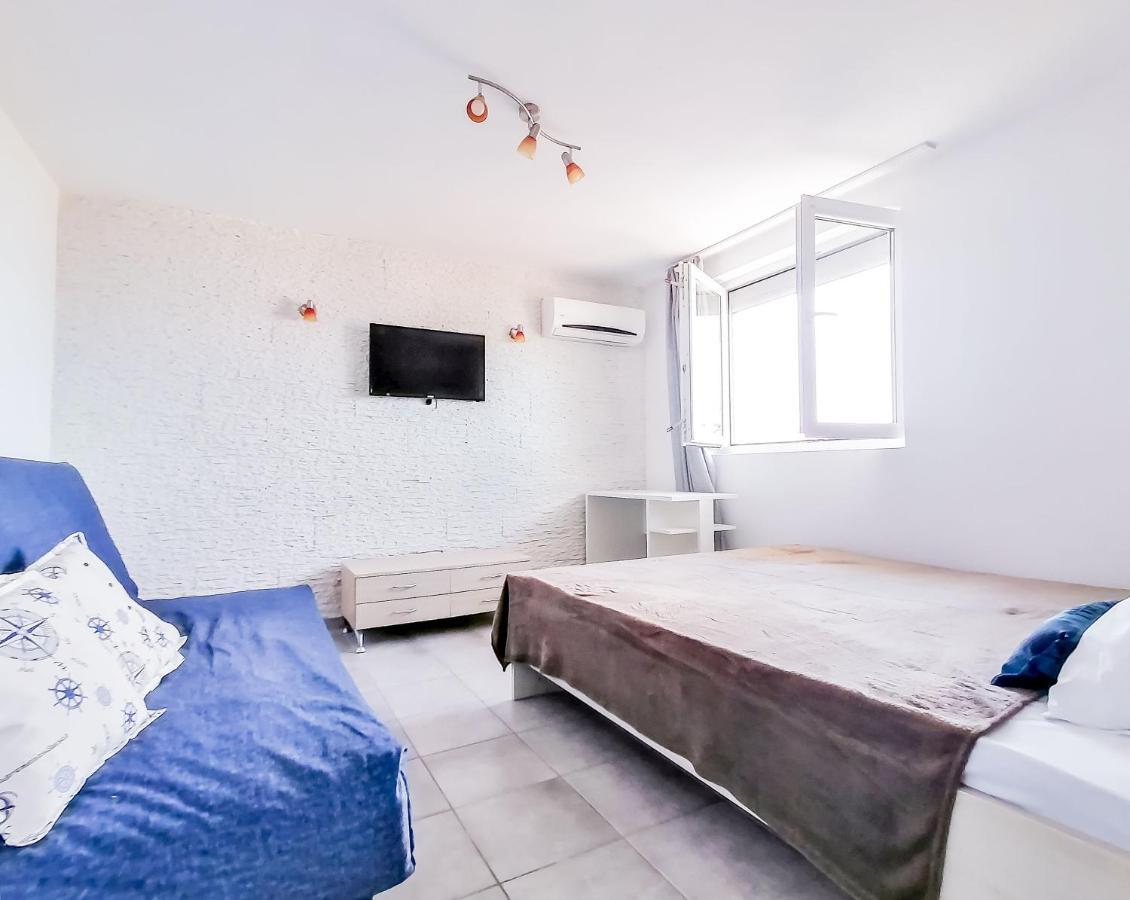 Apartments Siesta Тиват Екстериор снимка