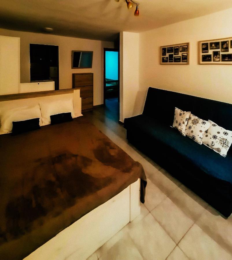 Apartments Siesta Тиват Екстериор снимка