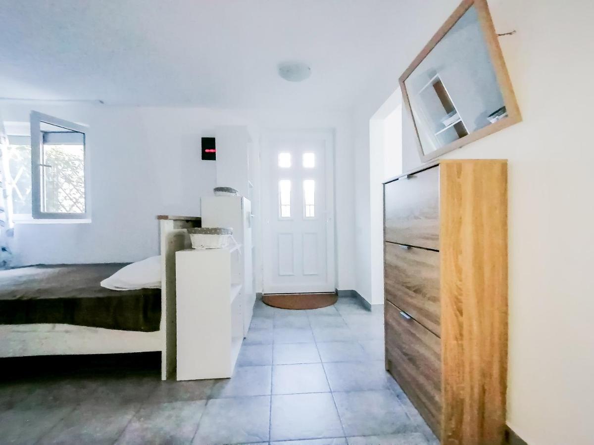 Apartments Siesta Тиват Екстериор снимка