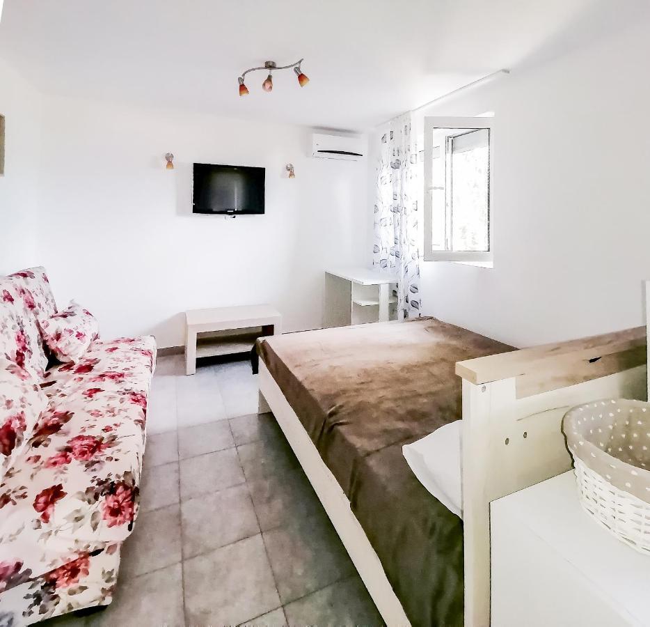 Apartments Siesta Тиват Екстериор снимка