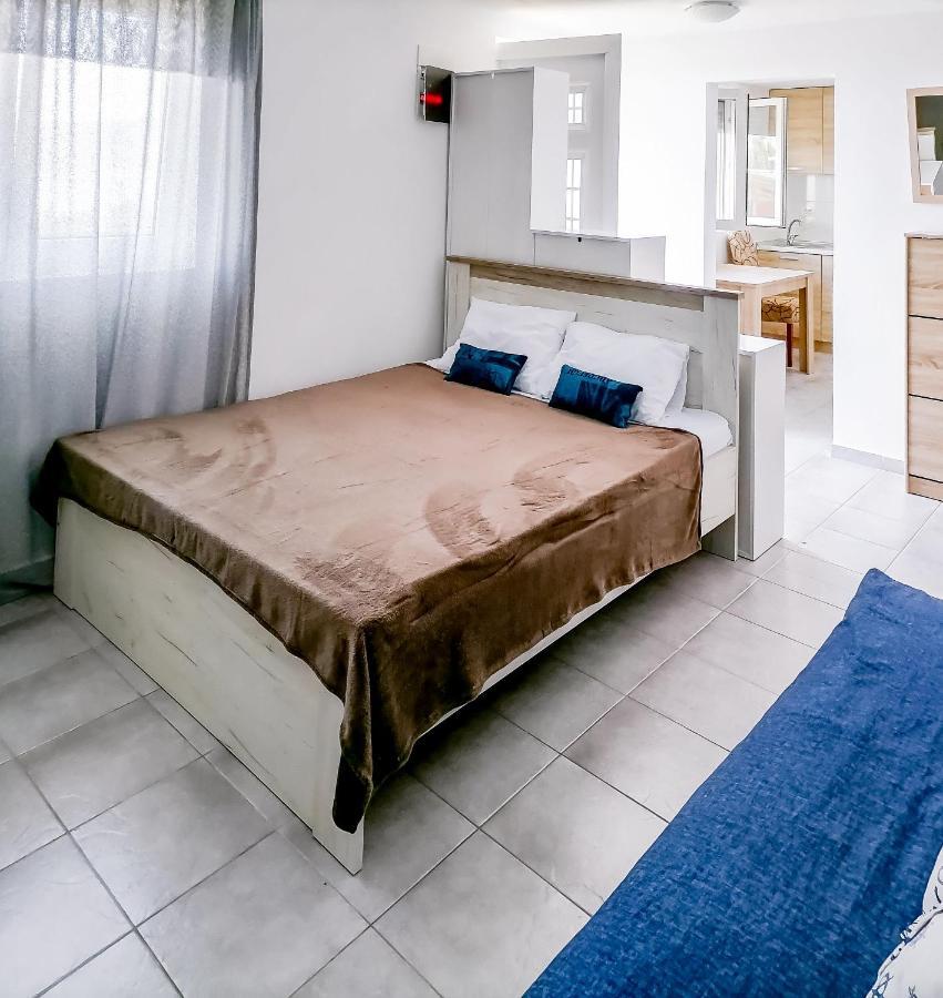 Apartments Siesta Тиват Екстериор снимка
